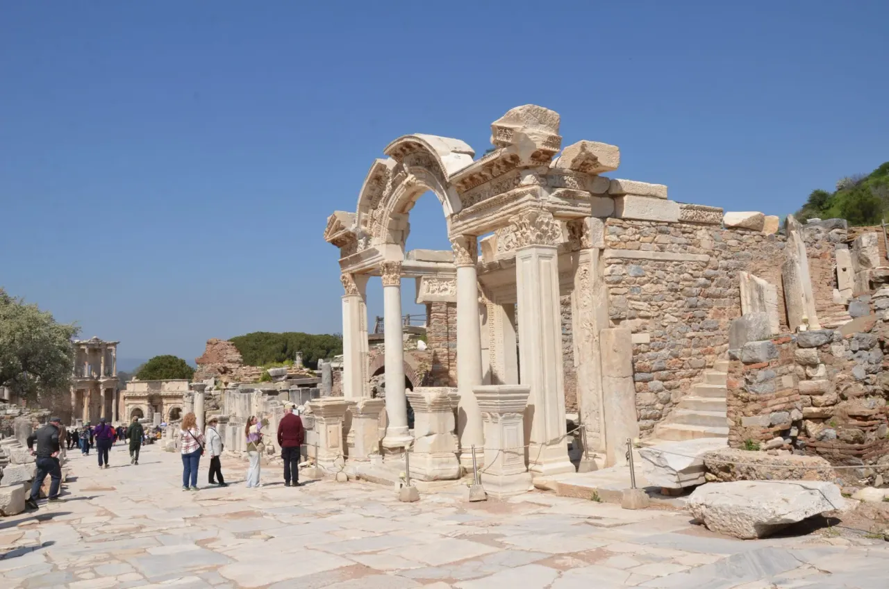 Ephesus & Wine Tasting Tour