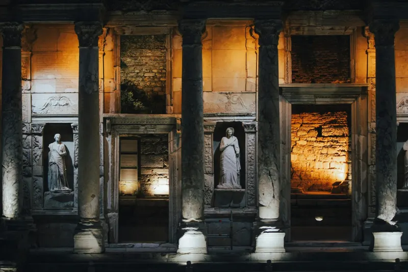 Night Tour of Ephesus: Explore the Ancient City Under the Stars